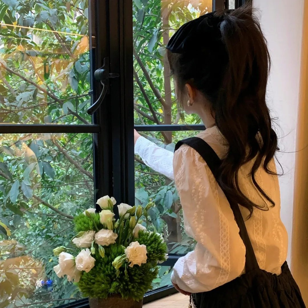 濶少艳福